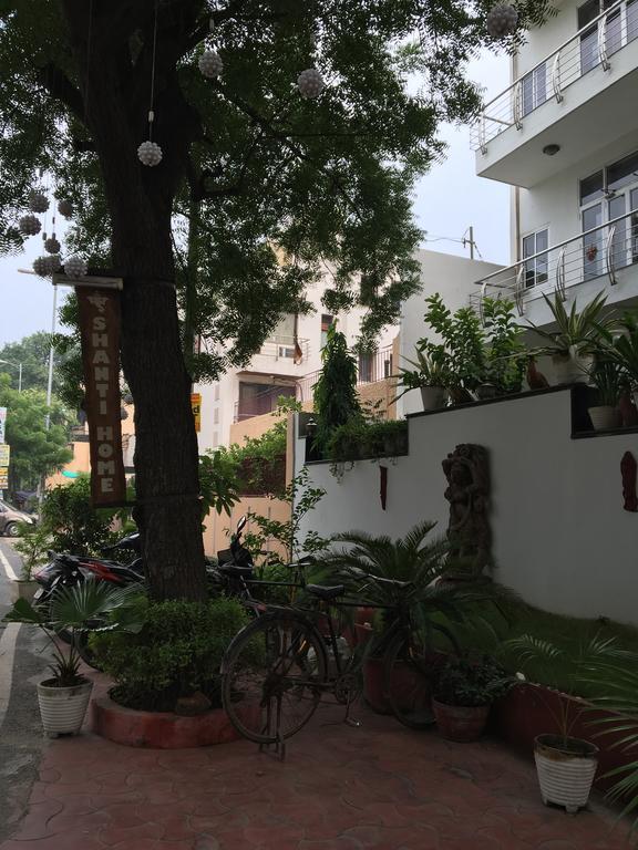 Shanti Home Delhi  Esterno foto